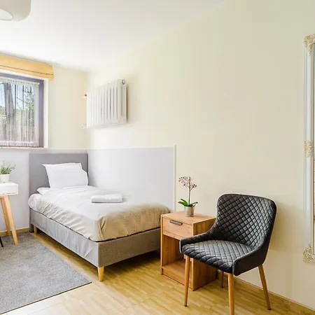 P&o Juhasow - Wawer Apartment Warschau